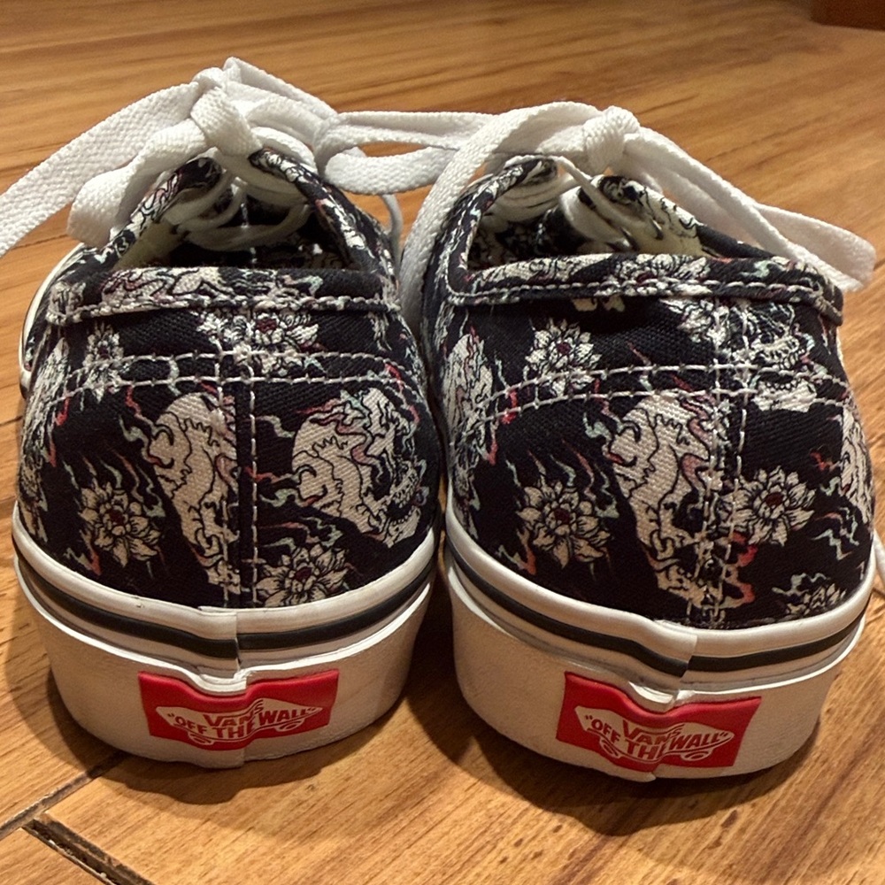 Vans Era Line Flash Skull and Flowers Black, White and Red Lace Up Sneakers - Picture 5 of 11